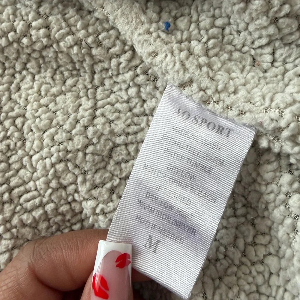Gray Zip-Up Hoodie with Sherpa Lining 🩶 - Picture 3 of 3